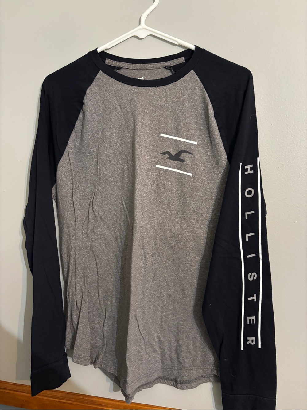 Hollister Men's Gray Body with Black Raglan Long-Sleeve Logo Tee